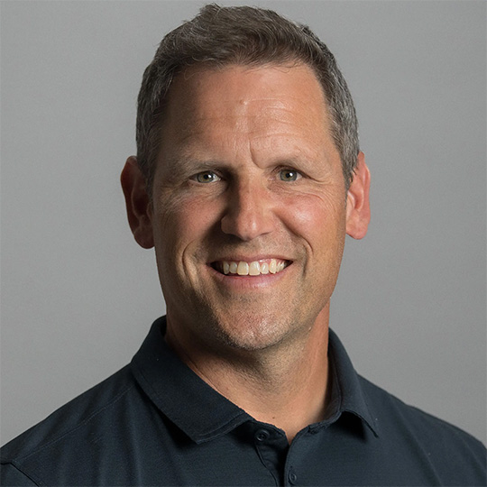 headshot of robbie symons